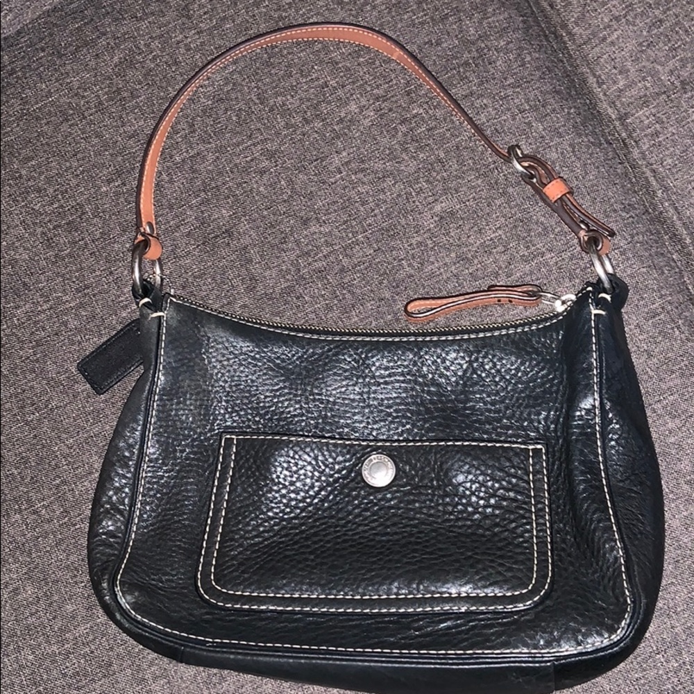 Excellent condition leather coach shoulder bag